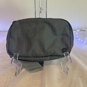 Lululemon Everywhere Belt Bag in dark gray - gently usd- great condition